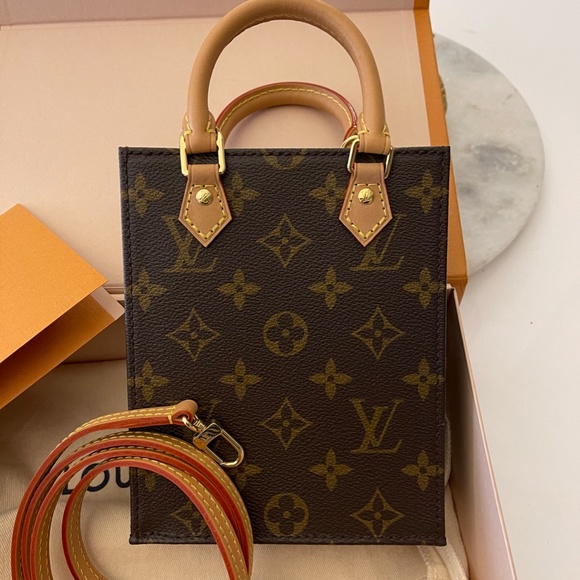 Louis Vuitton Petit Sac Plat - Picture 2 of 7